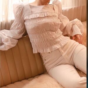 Choosy White Smocked Blouse with Square Neckline‎ Size XS